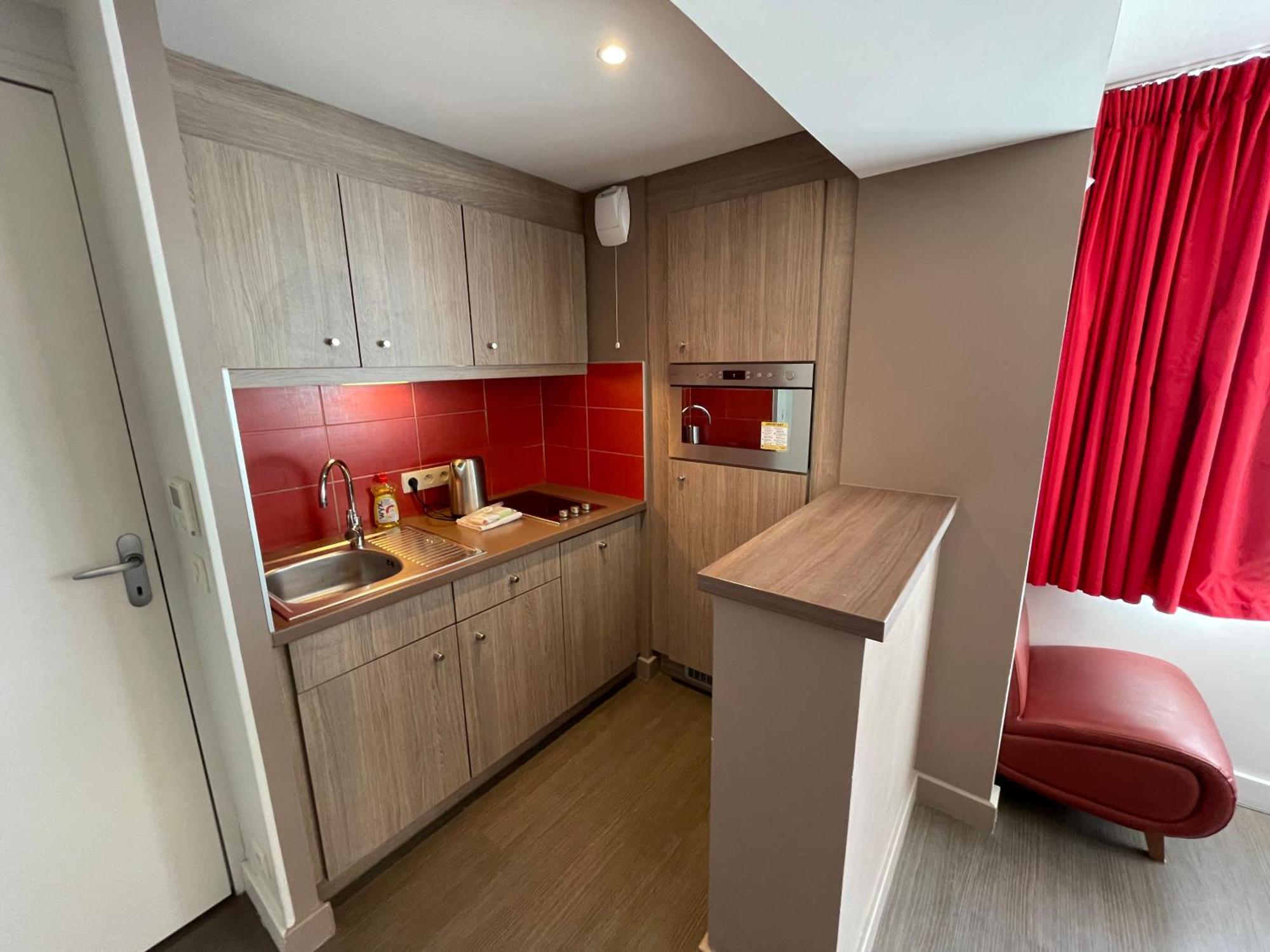Quartz Yourhosthelper Apartment ก็อง ภายนอก รูปภาพ