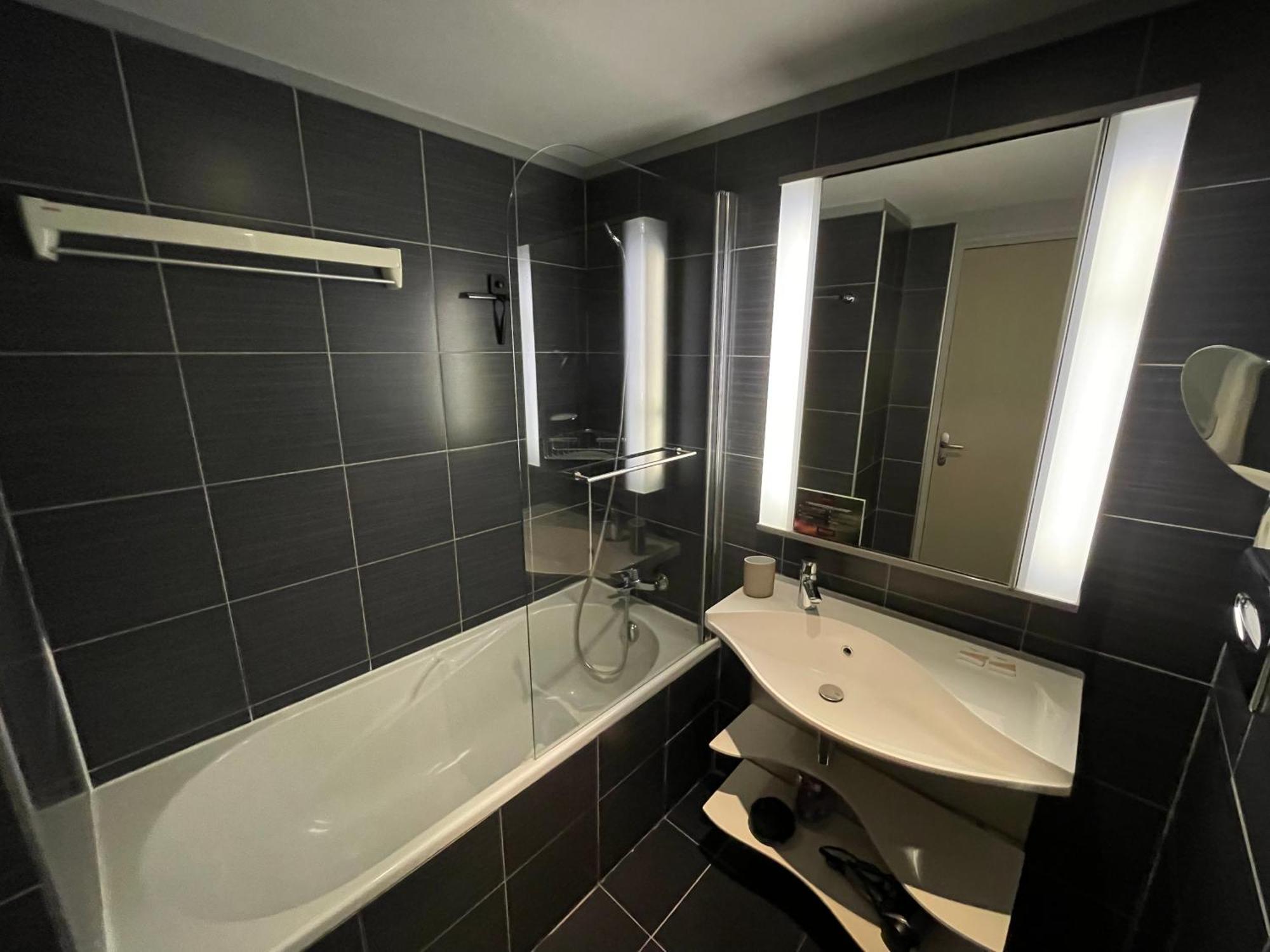 Quartz Yourhosthelper Apartment ก็อง ภายนอก รูปภาพ